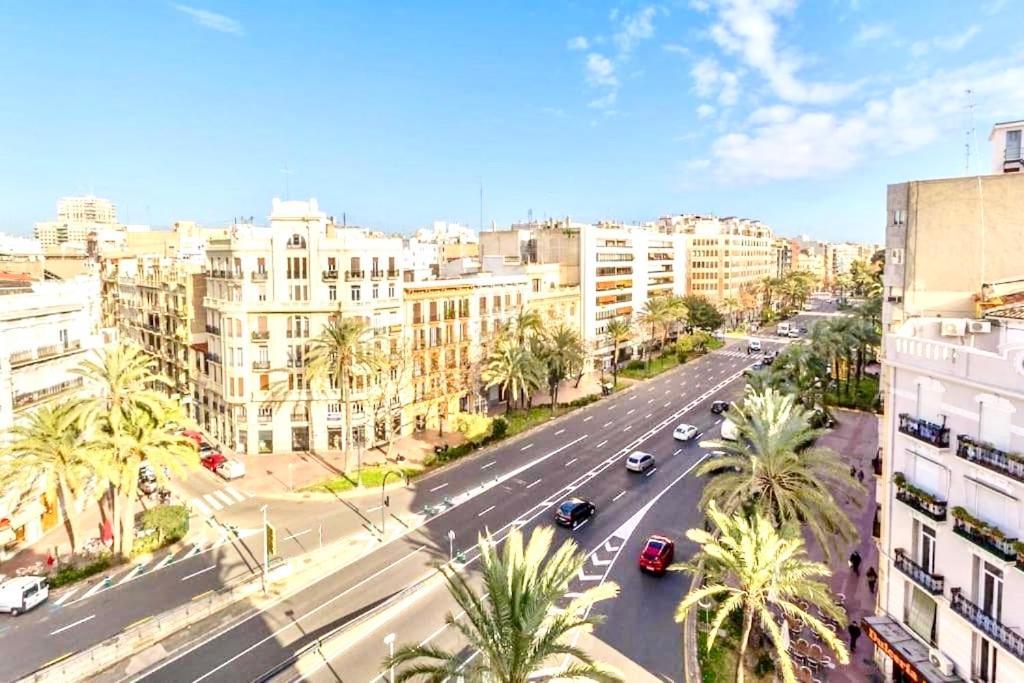 El Palacete Gran Via Валенсия Екстериор снимка